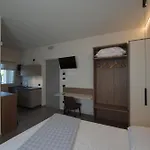 Via Goito 25 & 4* Πεσκιέρα ντελ Γκάρντα
