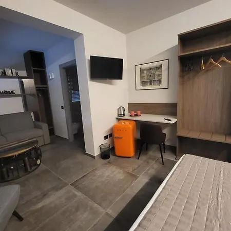 Via Goito 25 & Vendégház