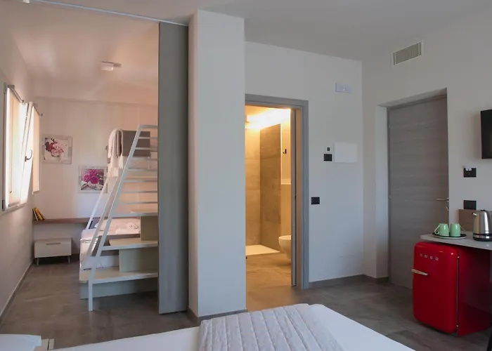 Via Goito 25 & Penzion 4*